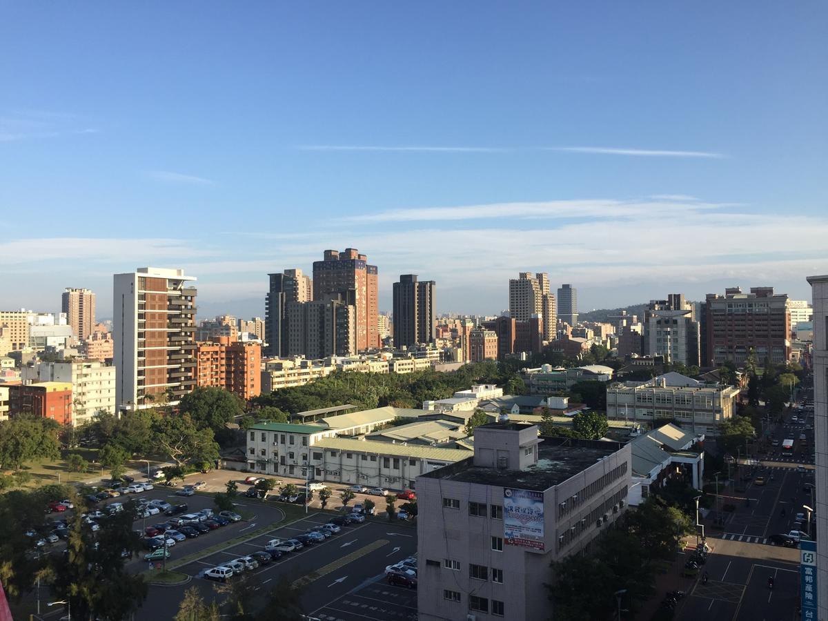 סינצ'ו סיטי Berkeley Business Hotel Zhongzheng מראה חיצוני תמונה